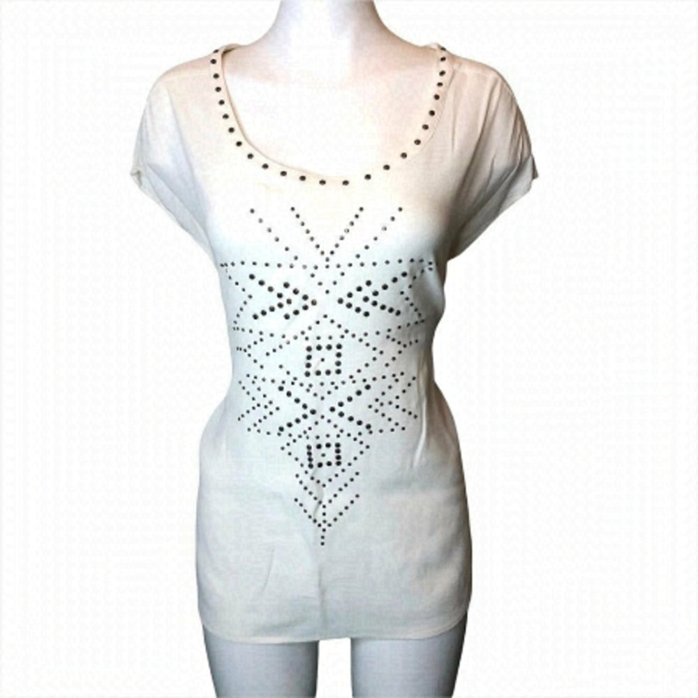 SIZE 22 Reitman’s Boxy Cream Cap Sleeve Blouse
